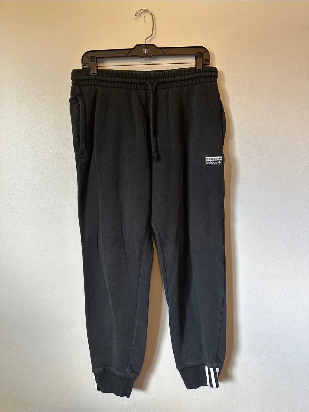 Adidas Originals R.Y.V. Joggers Black Men's L (FM2257)
